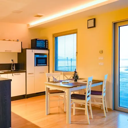 Дом отдыха Dovolenkovy Dom Nad Hladinou *