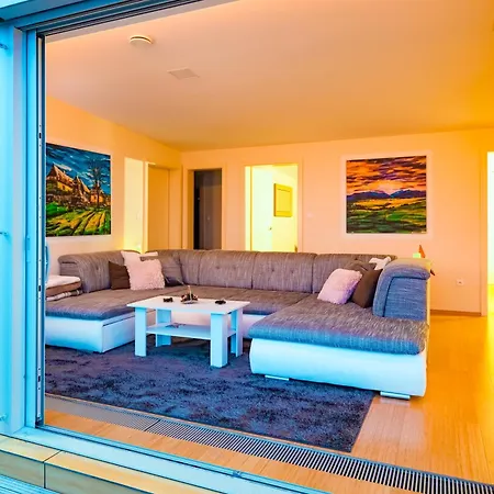 Dovolenkovy Dom Nad Hladinou Ferienhaus Liptovský Mikuláš