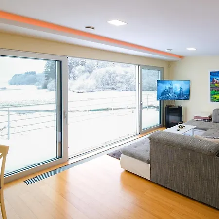 Dovolenkovy Dom Nad Hladinou בית נופש *